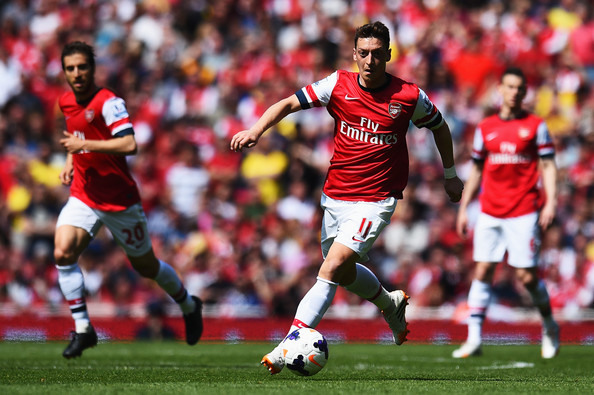 20140517_190518_mesut-ozil-kuasaibolaaaa.jpg