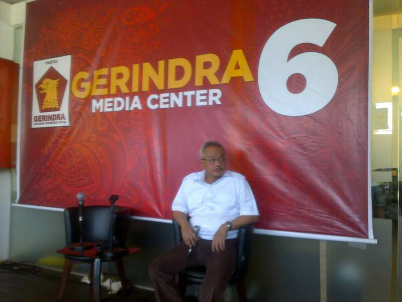 20140525_141244_kuasa-hukum-gerindra-mahendradatta.jpg