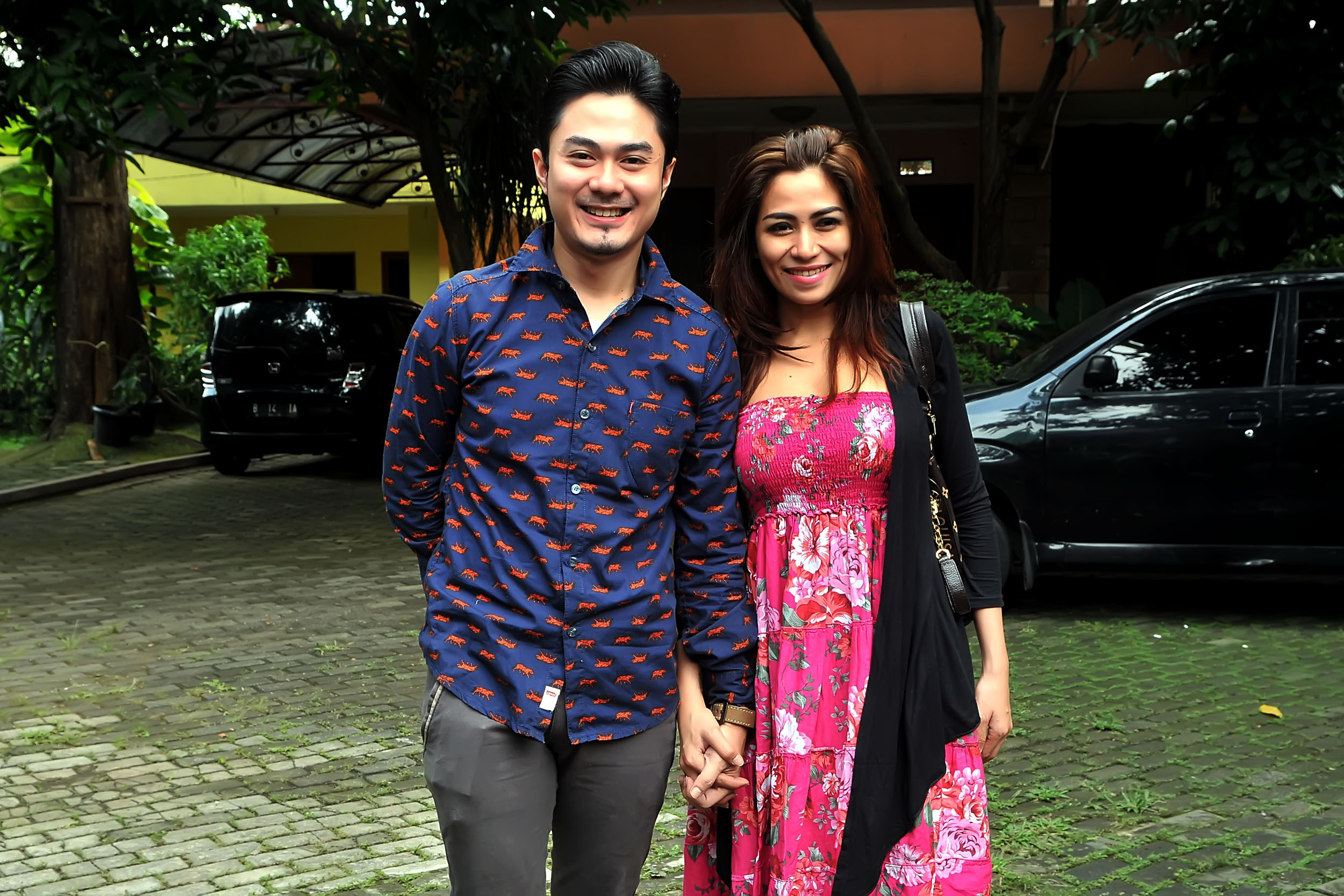 20140529_001106_cinta-penelope-fitting-baju-pengantin.jpg