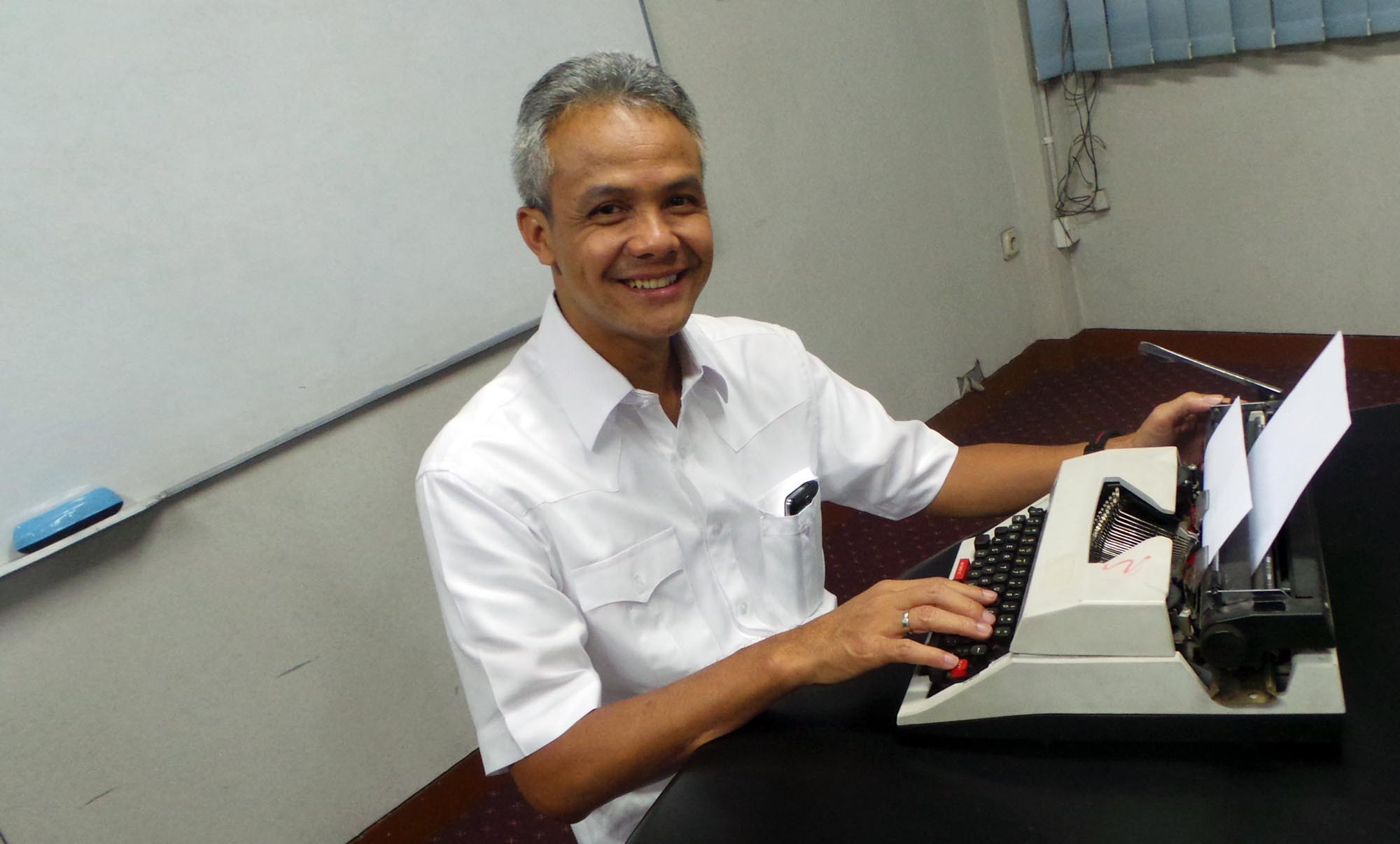 20140605_001948_ganjar-pranowo-silahturahmi-ke-tribunnews.jpg