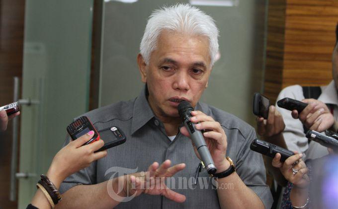 20140611_130004_bicara-kesetaraan-hukum-hatta-rajasa-diserang-di-twitter.jpg