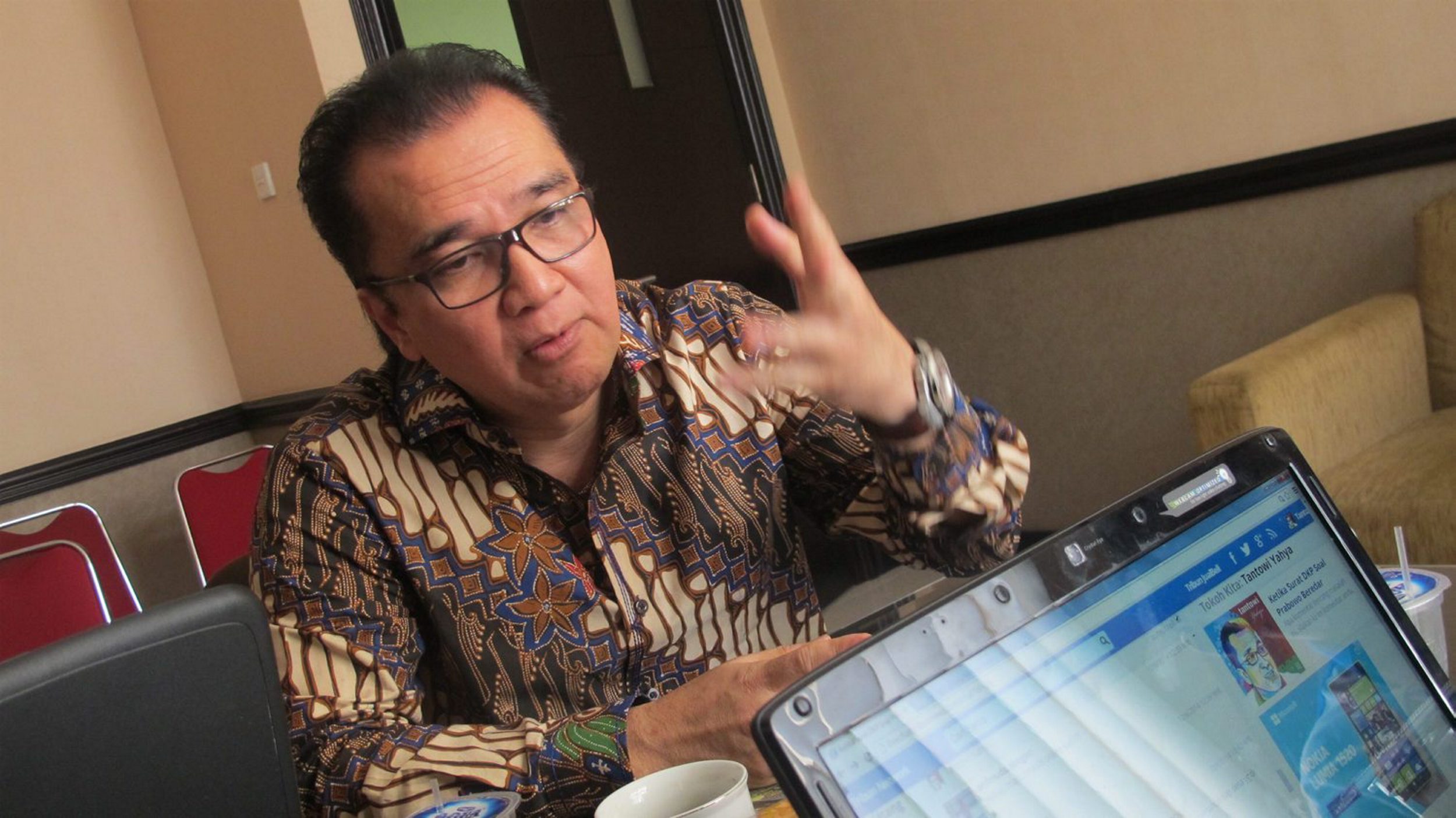 20140612_155709_tantowi-yahya-livechate-di-tribun-jakarta.jpg