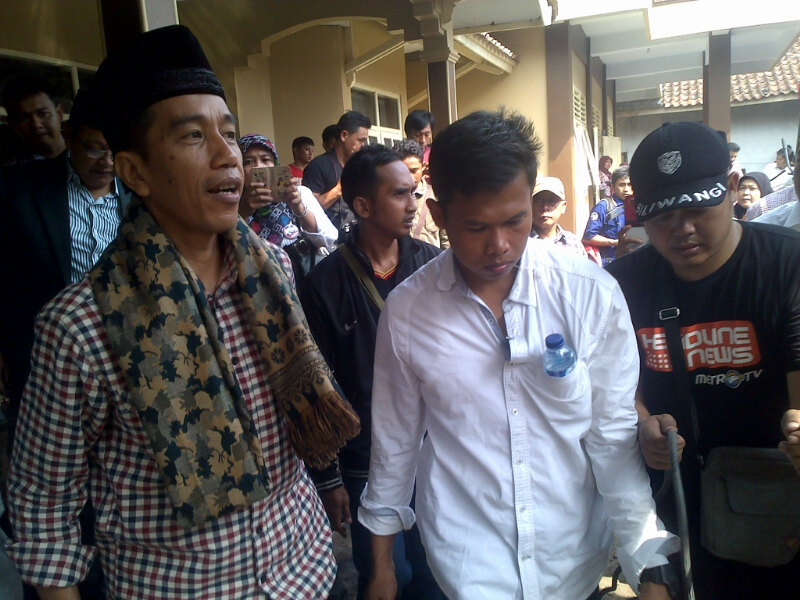 20140612_181137_jokowi-minta-dukungan-kiai-tangkal-fitnah-sara.jpg