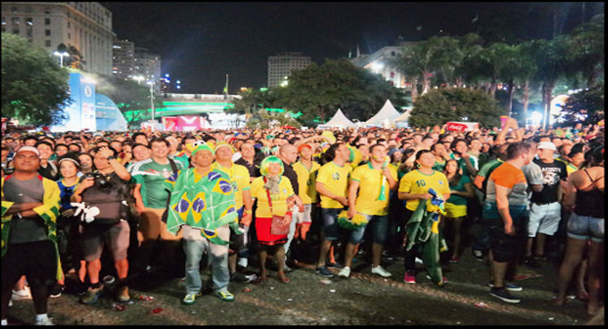 20140613_075922_fans-brasil5.jpg
