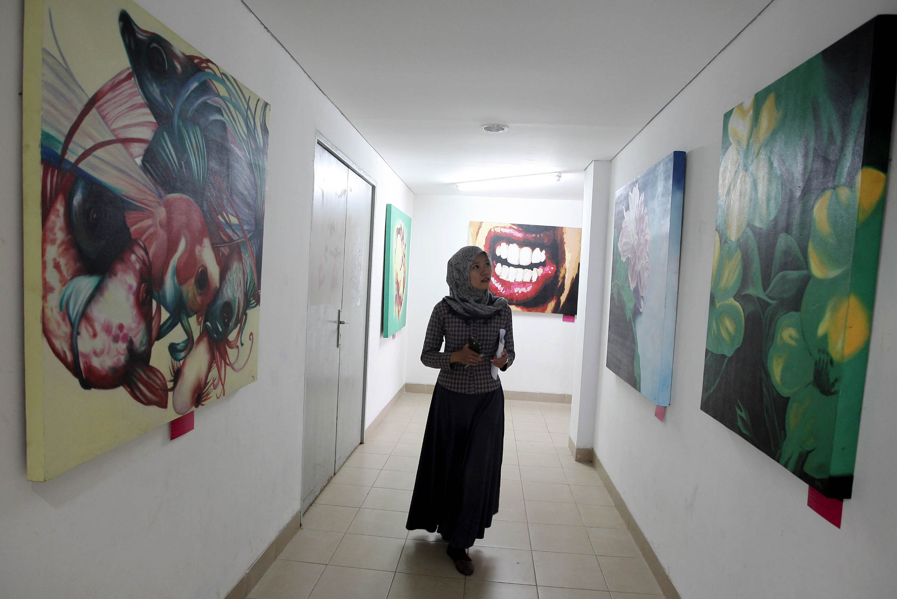 20140616_142132_pameran-lukisan-karya-mahasiswa-unismuh.jpg