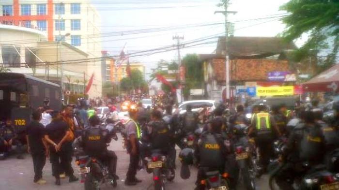 20140624_210356_bentrok.jpg