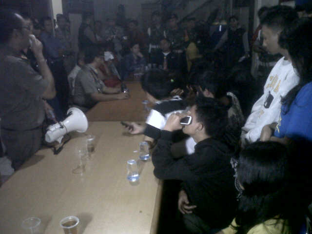 20140626_171101_hotel-mutiara-di-kelapa-dua-depok-razia-psk-mesum.jpg
