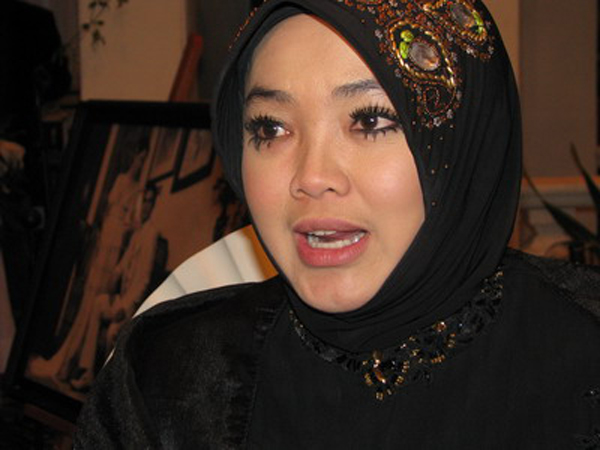 20140630_185254_rina-gunawan-ok.jpg