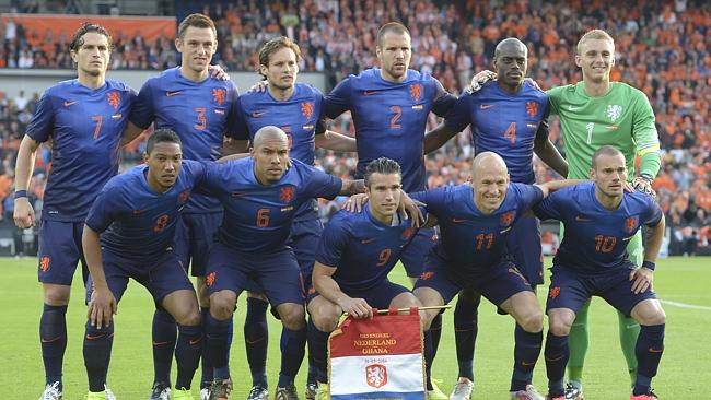 20140705_174256_timnas-belanda-biru.jpg
