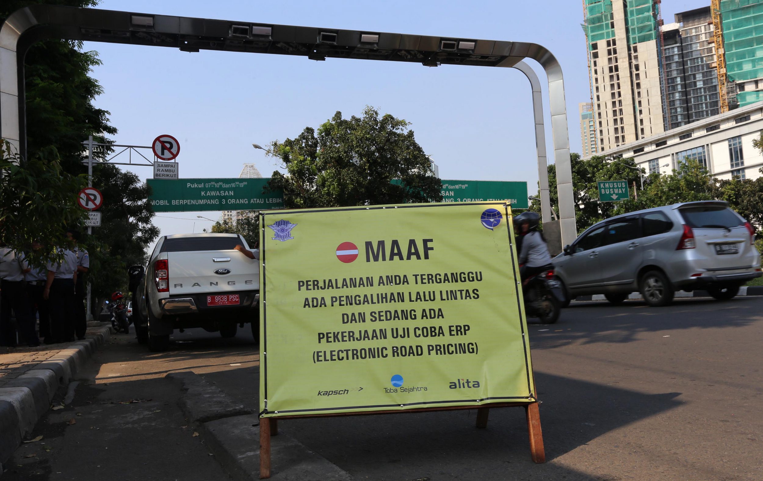 20140718_160702_uji-coba-sistem-electronik-road-pricing-atau-erp.jpg