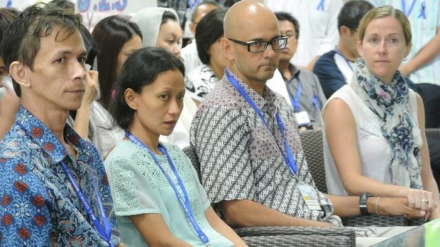 20140719_105806_ferdinant-tjiong-neil-bantleman.jpg