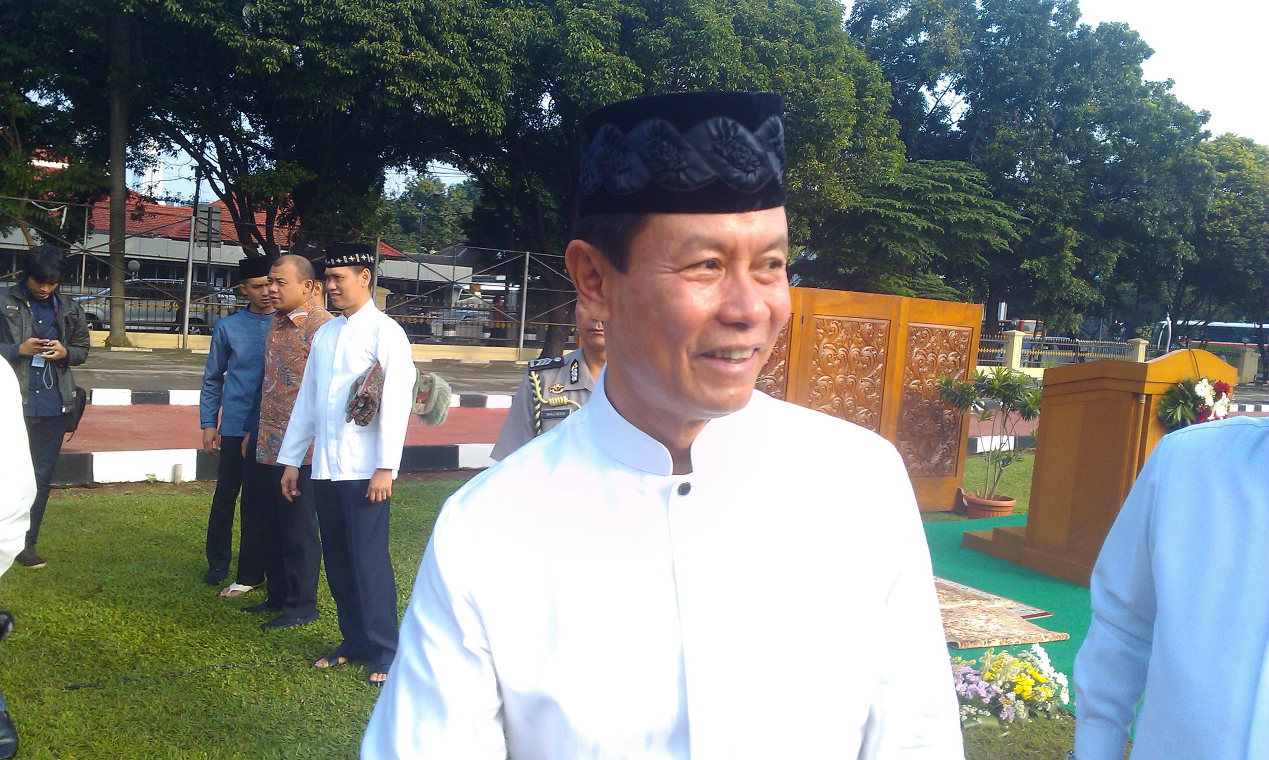 20140728_173546_kapolri-jenderal-pol-sutarman-shalat-idul-fitri.jpg