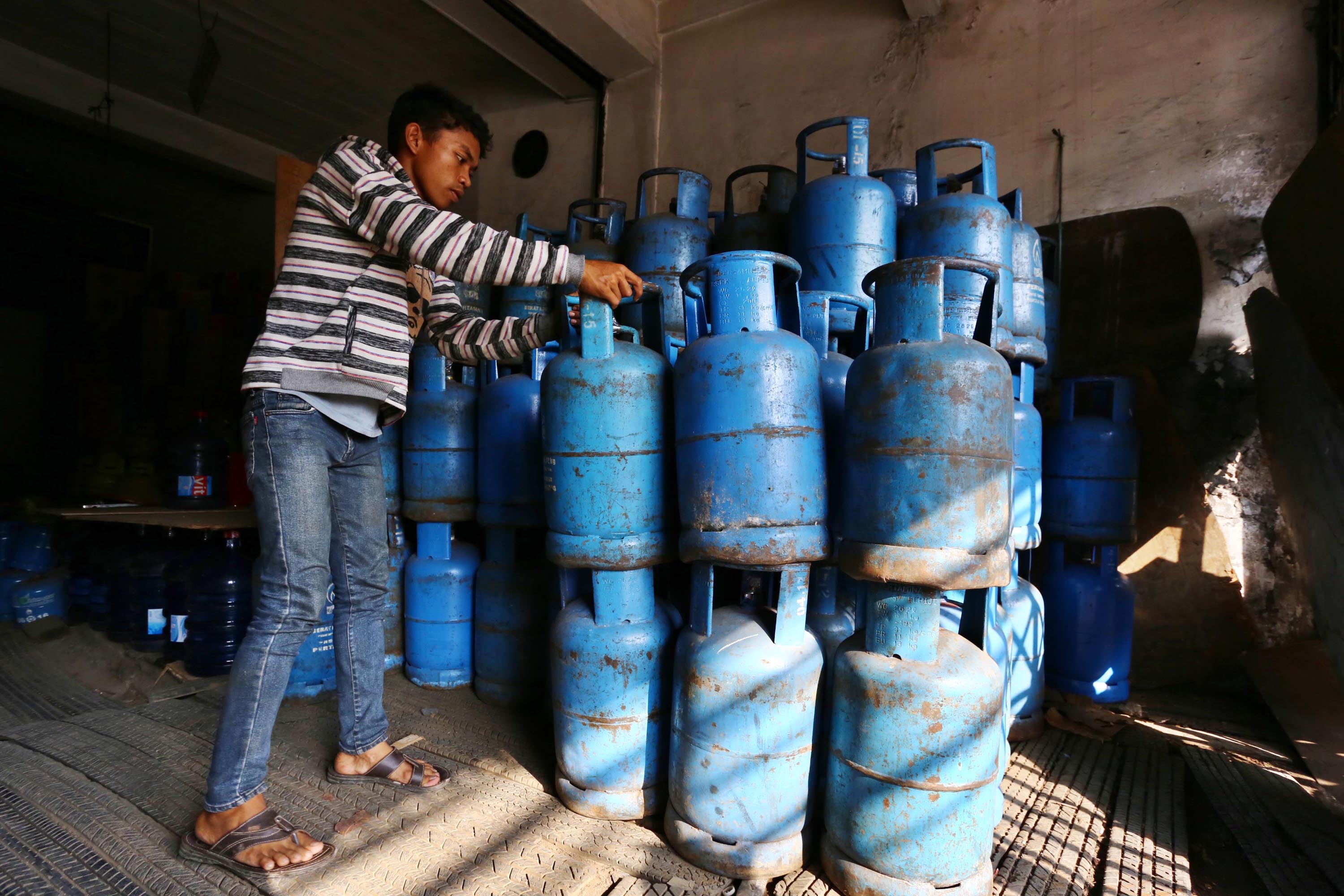 20140813_224357_harga-gas-elpiji-12-kg-akan-naik.jpg