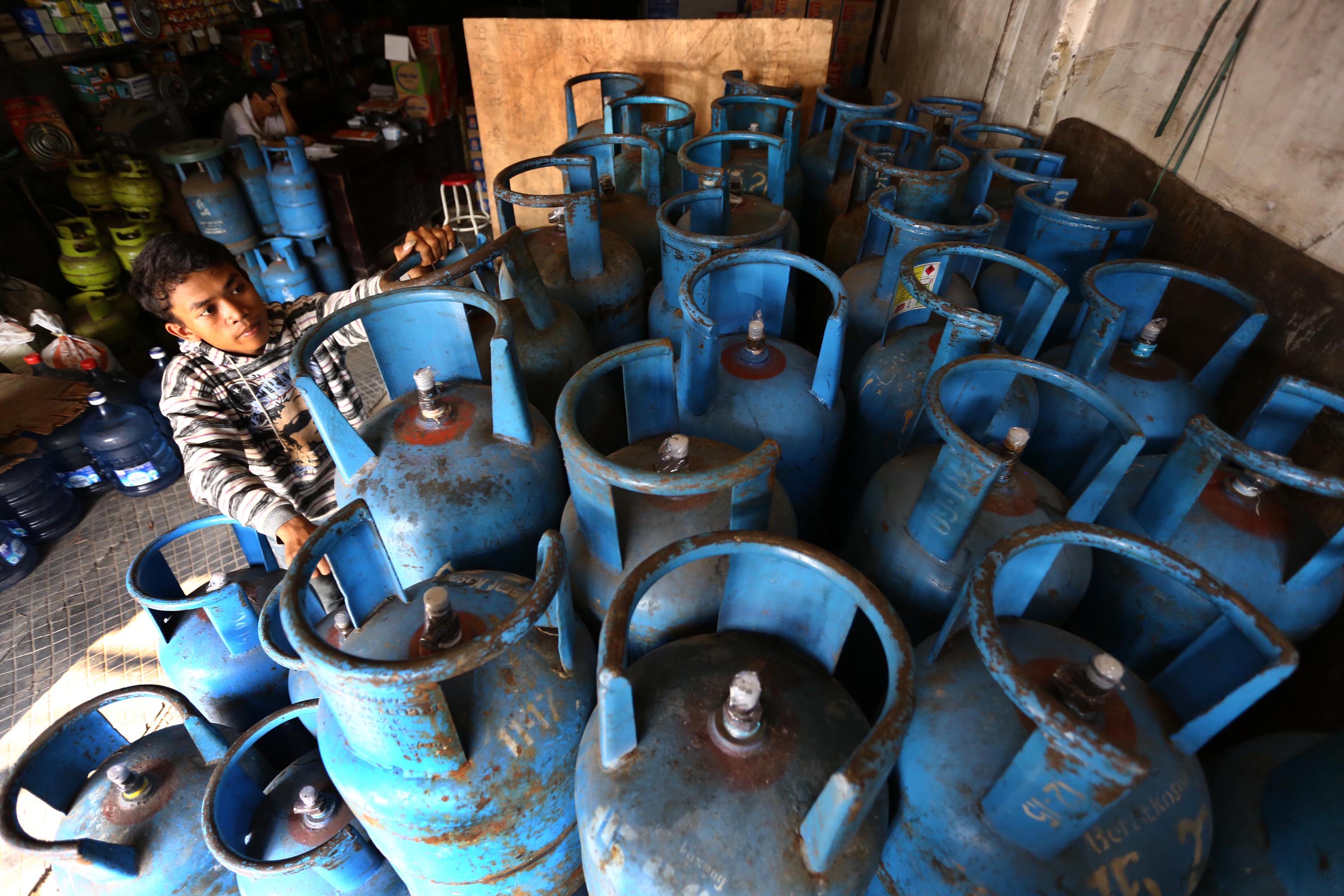 20140813_224542_harga-gas-elpiji-12-kg-akan-naik.jpg