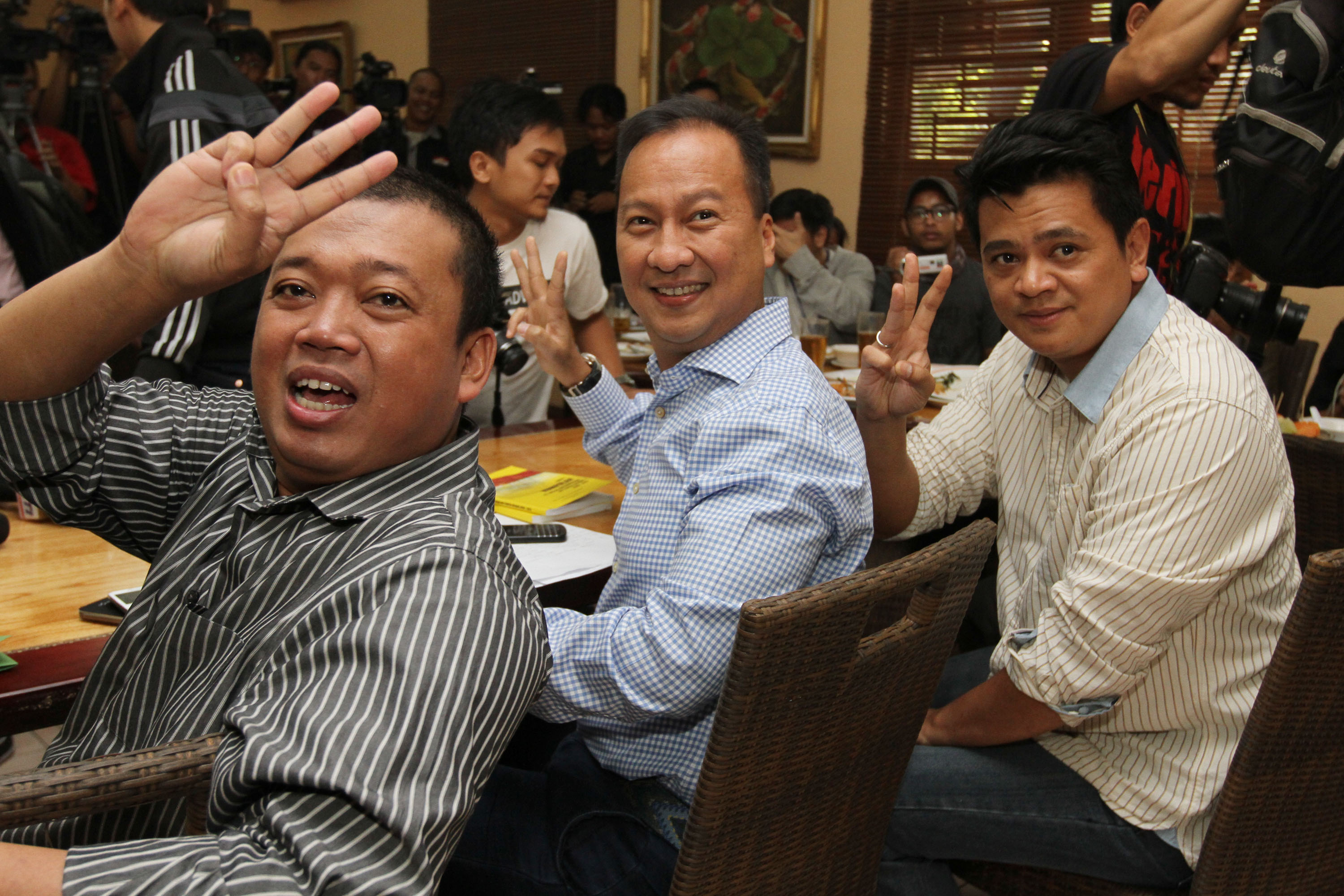 20140820_181946_tolak-pemecatan.jpg