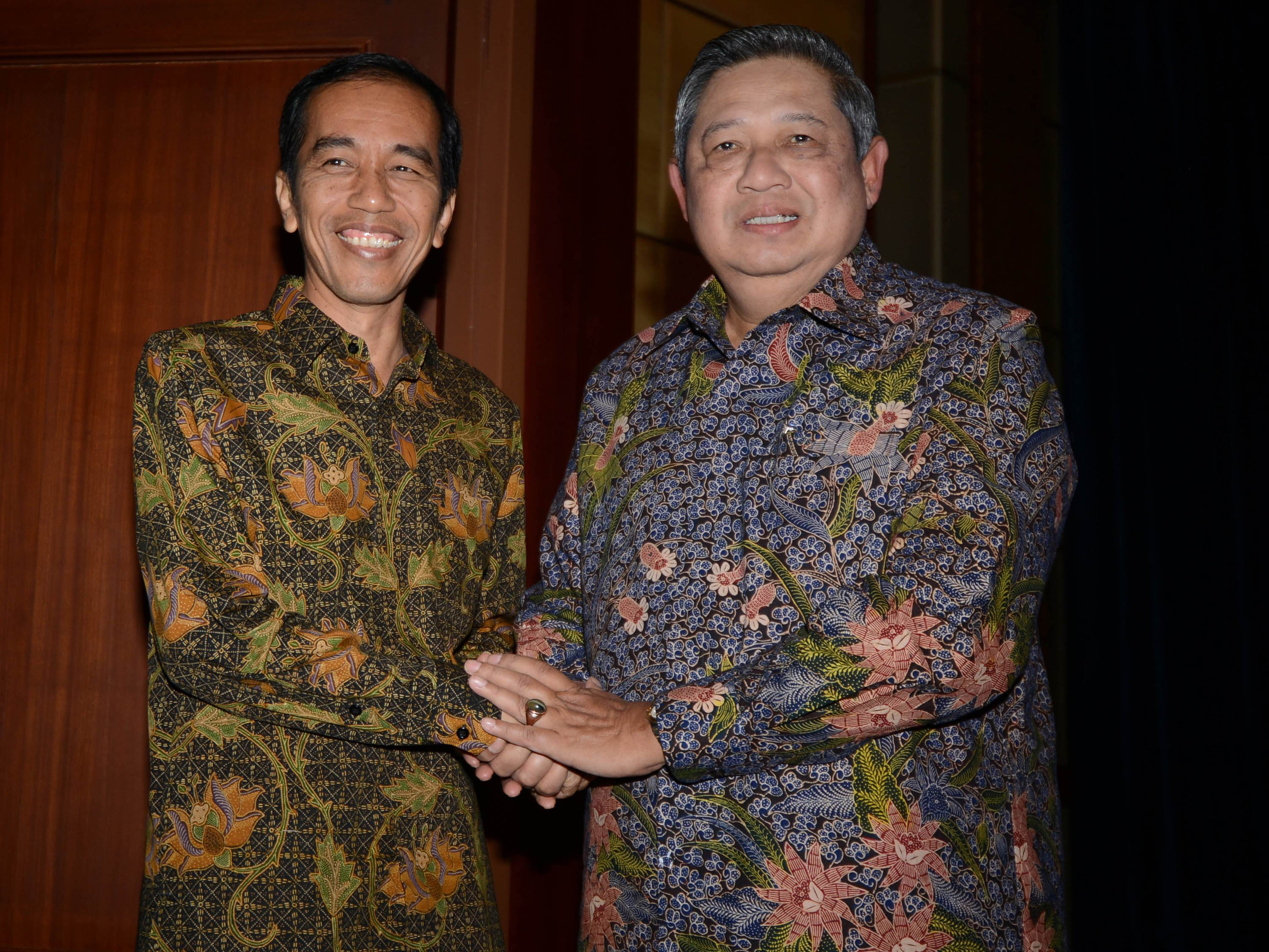 20140827_215601_sby-dan-jokowi-bertemu-di-nusa-dua-bali.jpg