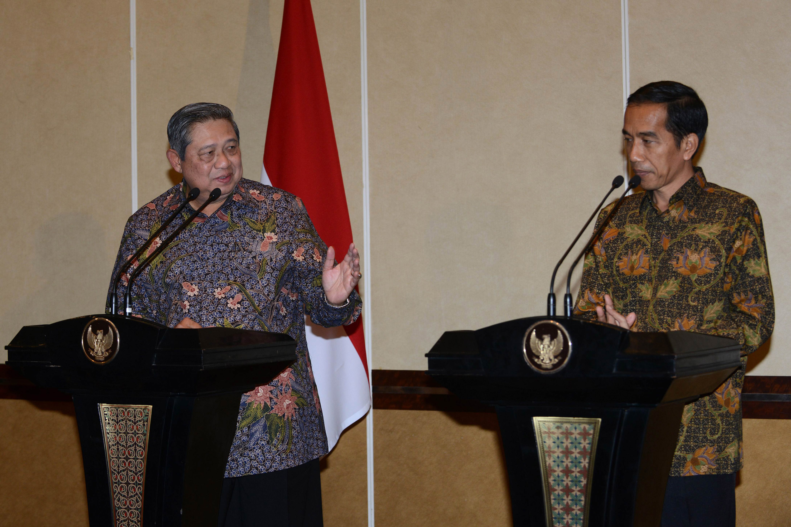 20140827_231115_sby-dan-jokowi-bertemu-di-nusa-dua-bali.jpg