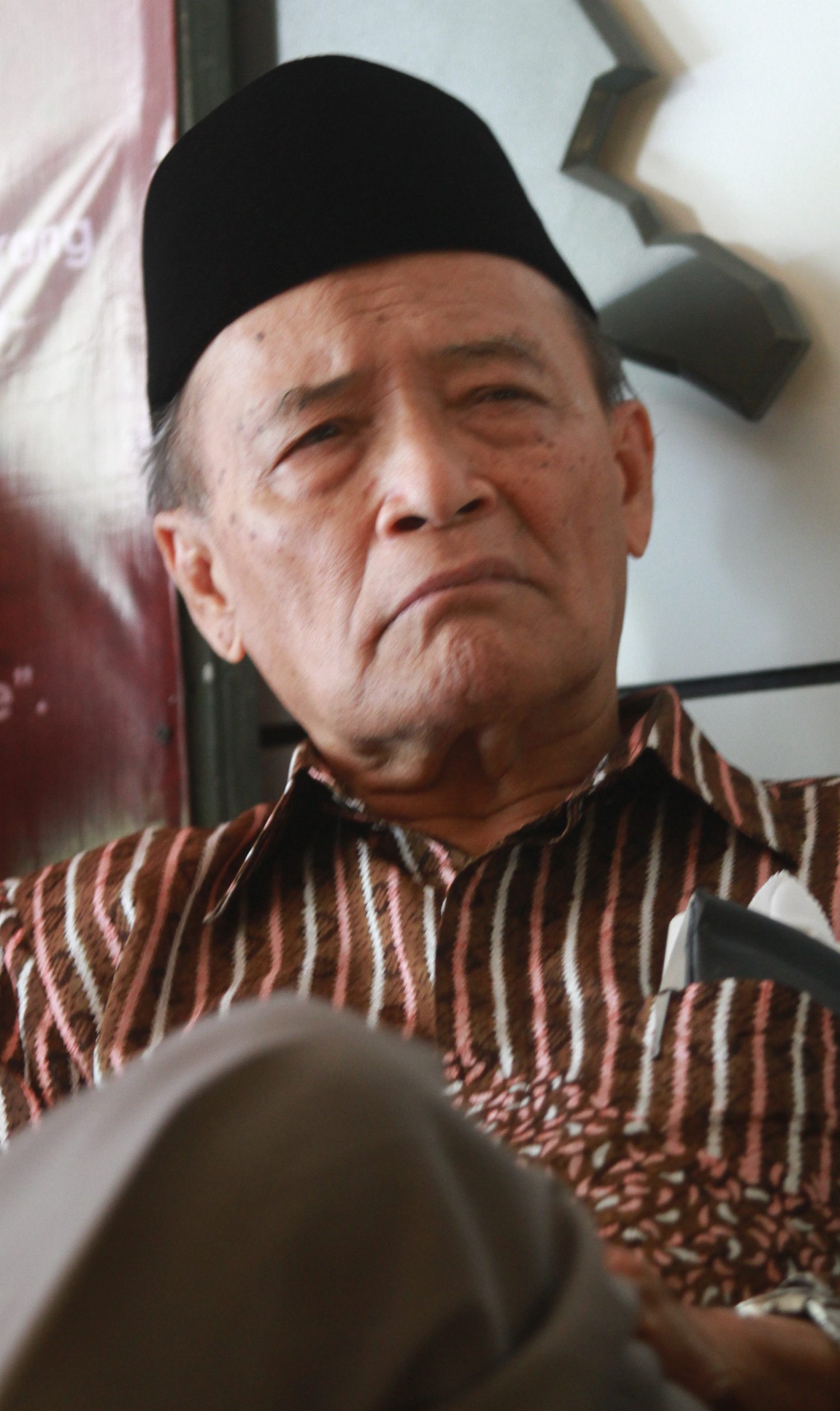 20140831_194852_buya-syafii-maarif-pembicara-buku-indonesia-gawat-darurat.jpg