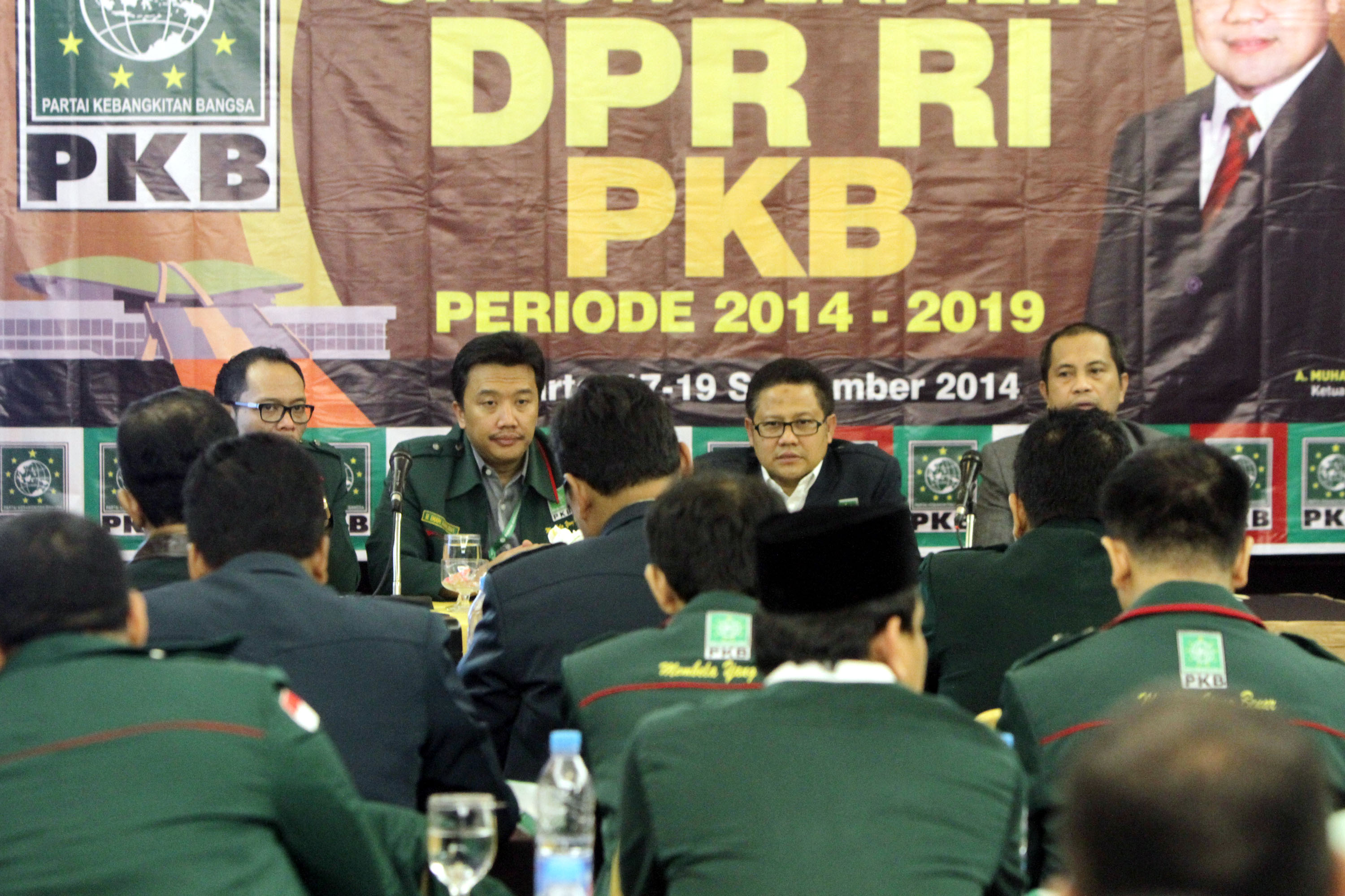 20140917_230812_pembekalan-anggota-dpr-ri-terpilih.jpg
