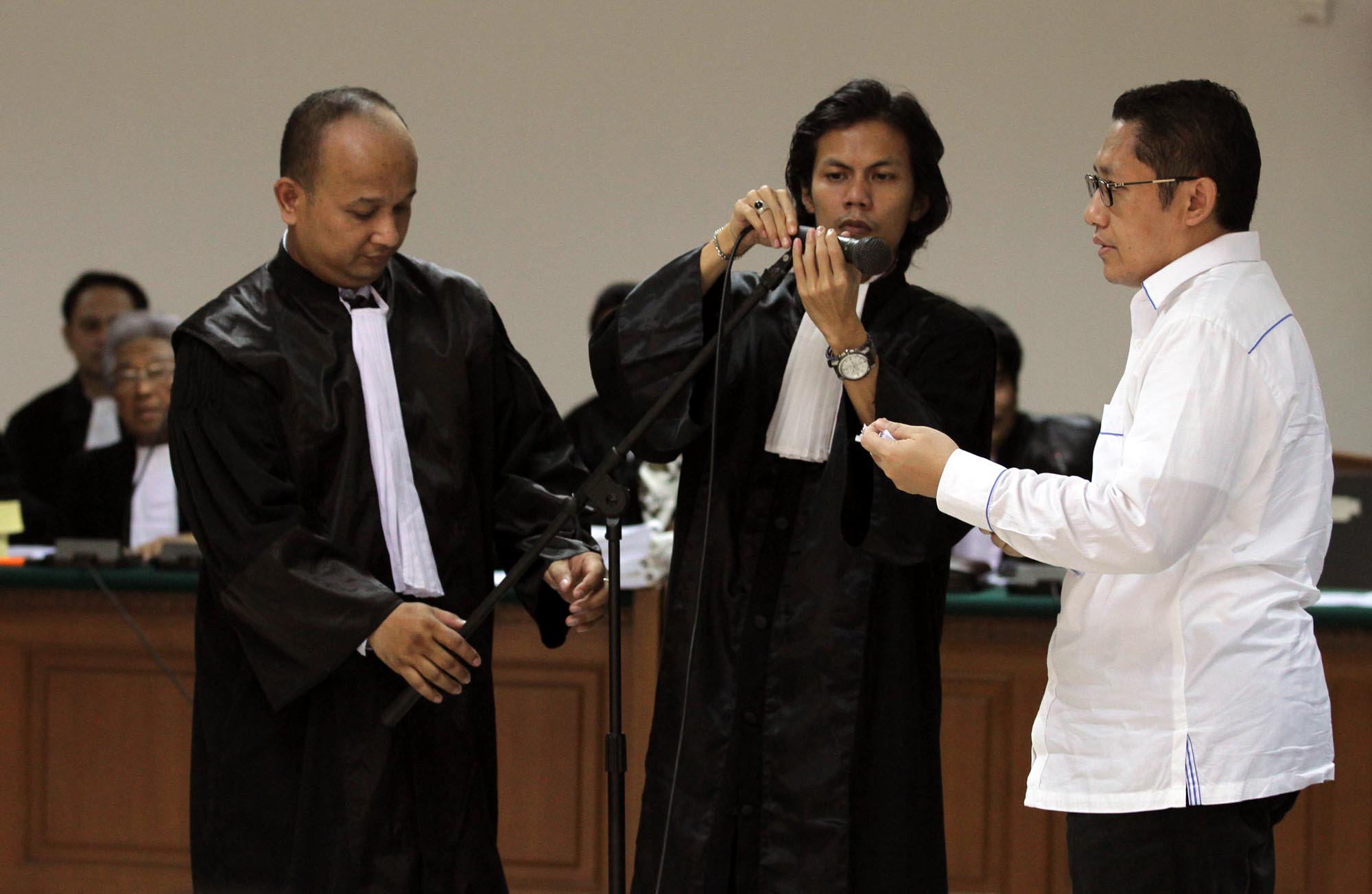 20140918_165720_sidang-pledoi-anas.jpg