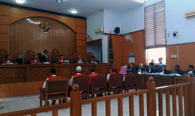 20140929_125849_sidang-di-jis.jpg