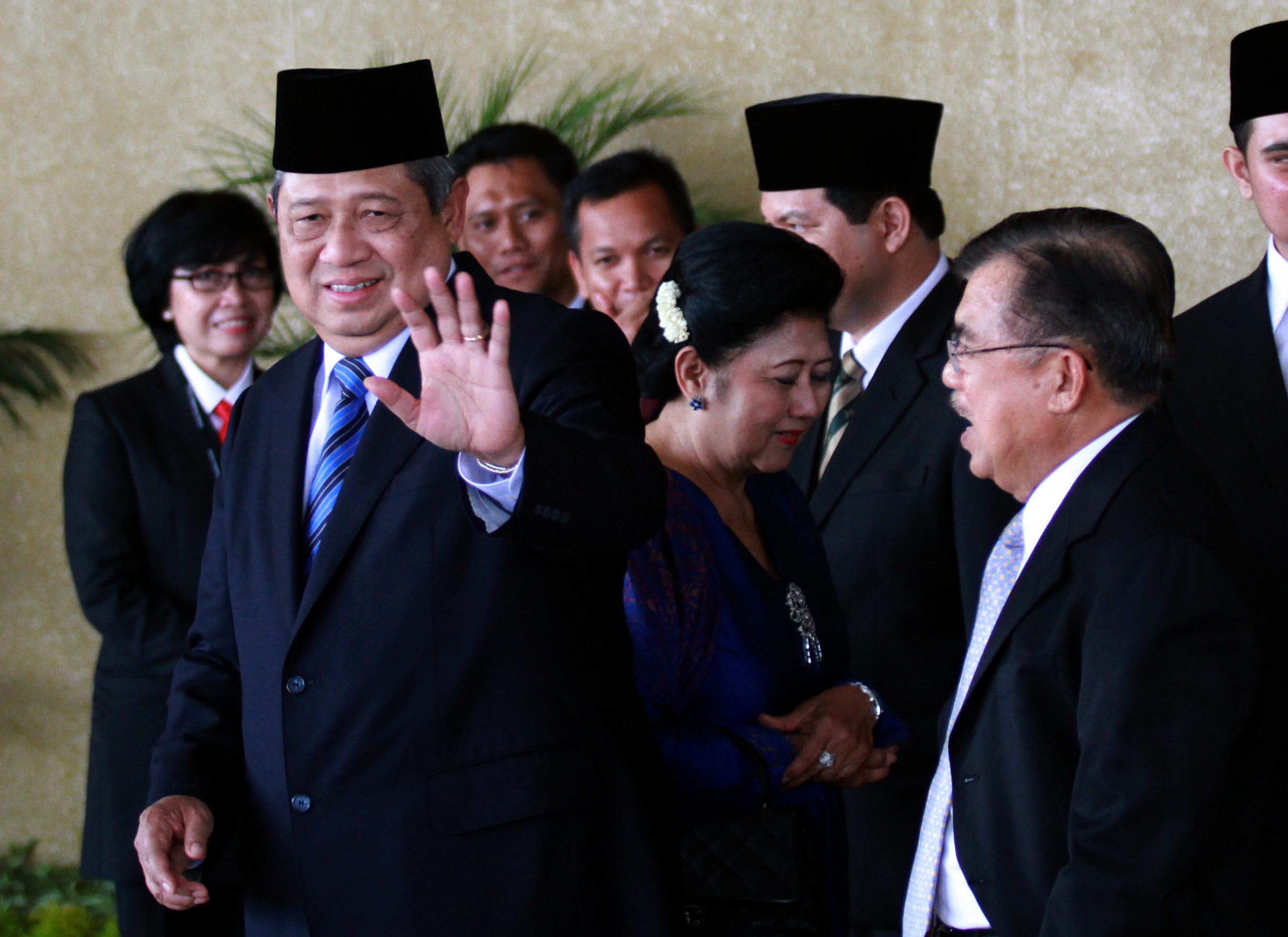 20141002_103038_sby-dan-boediono-hadiri-pelantikan-anggota-mprdpr-ri.jpg