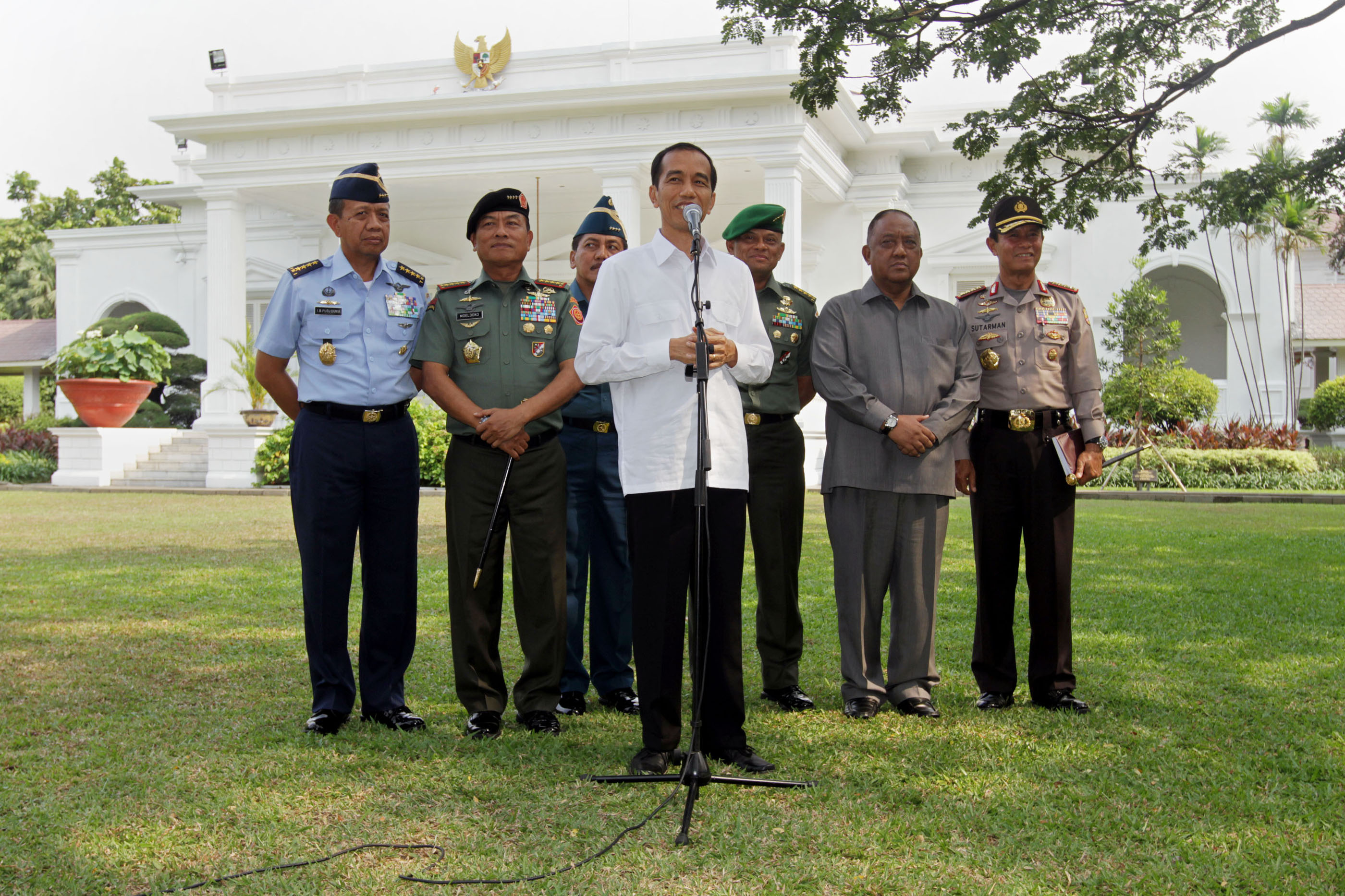 20141022_164208_presiden-jokowi-gelar-jumpa-pers-di-istana-merdeka.jpg