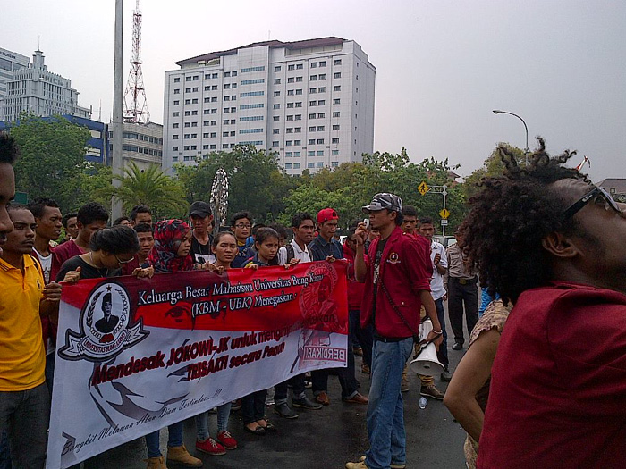 20141023_162259_mahasiswa-ubk-berdemo.jpg