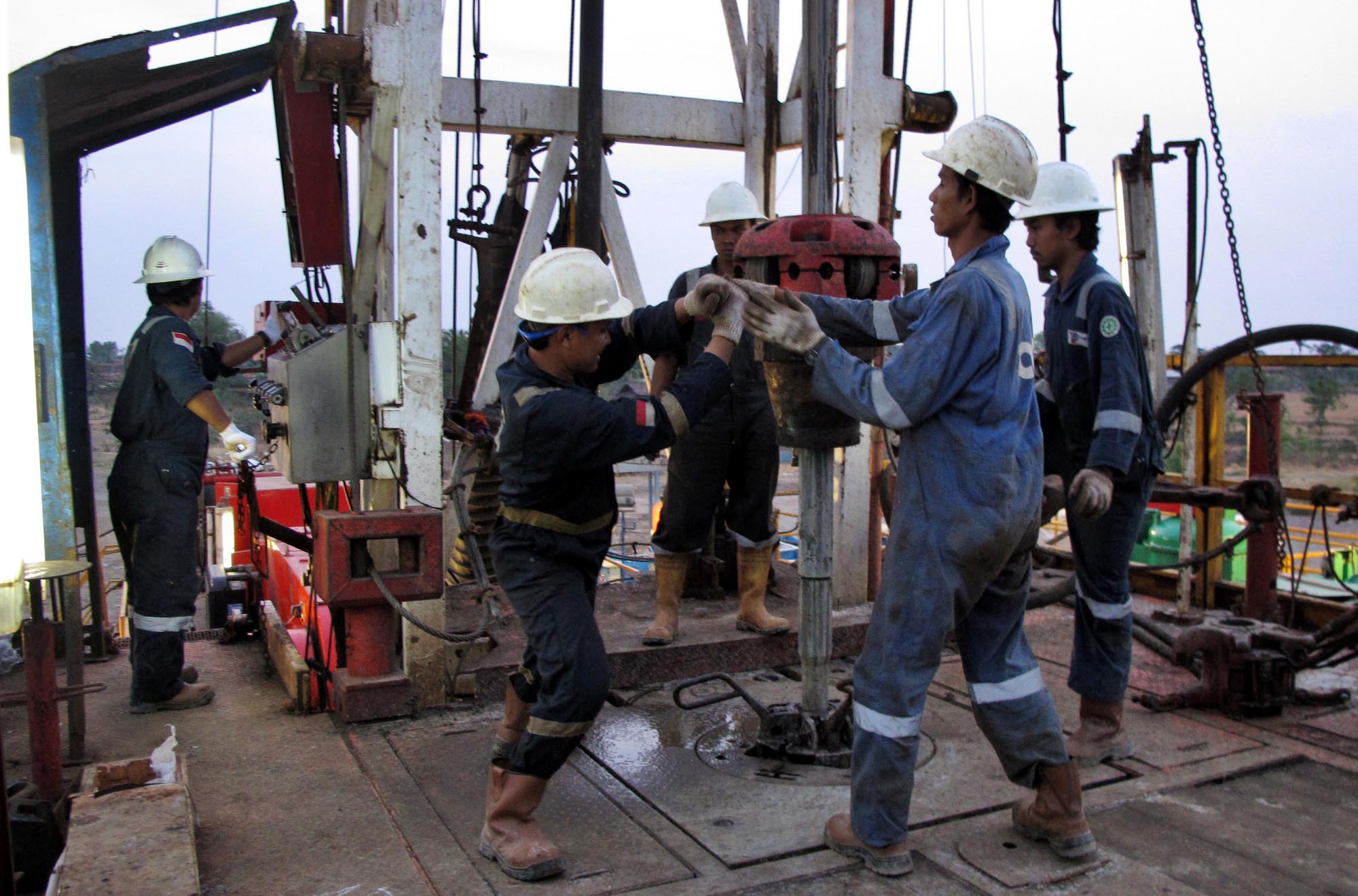 20141030_014240_eksplorasi-minyak-pertamina-field-jatibarang.jpg