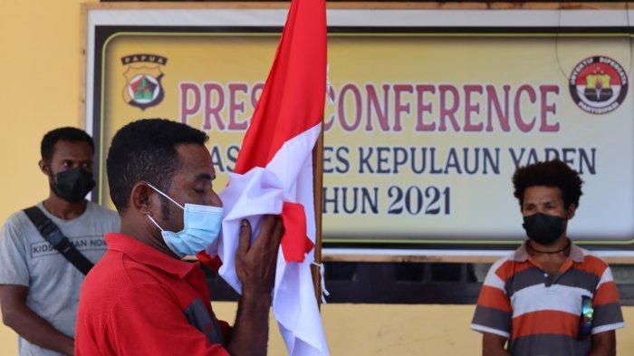5-anggota-kelompok-kriminal-bersenjata-kkb-menyerahkan-diri-dan-bergabung-nkri.jpg