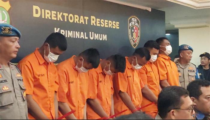6-Polisi-Pengeroyok-Debt-Collector.jpg
