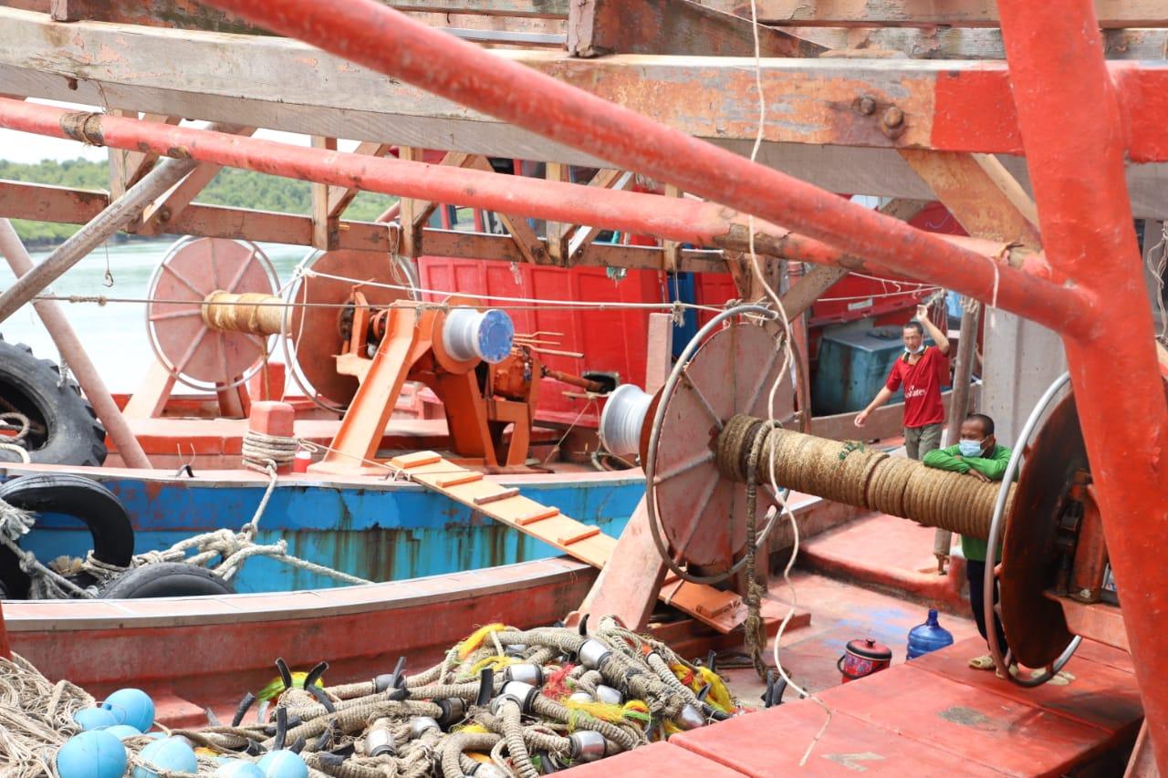 67-kapal-ikan-ilegal-fishing.jpg