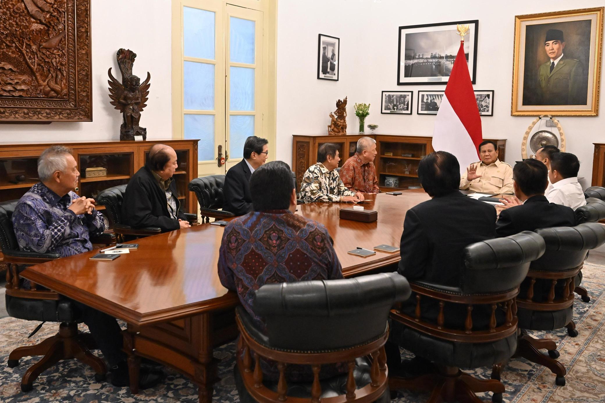 8-pengusaha-besar-ke-istana-2.jpg