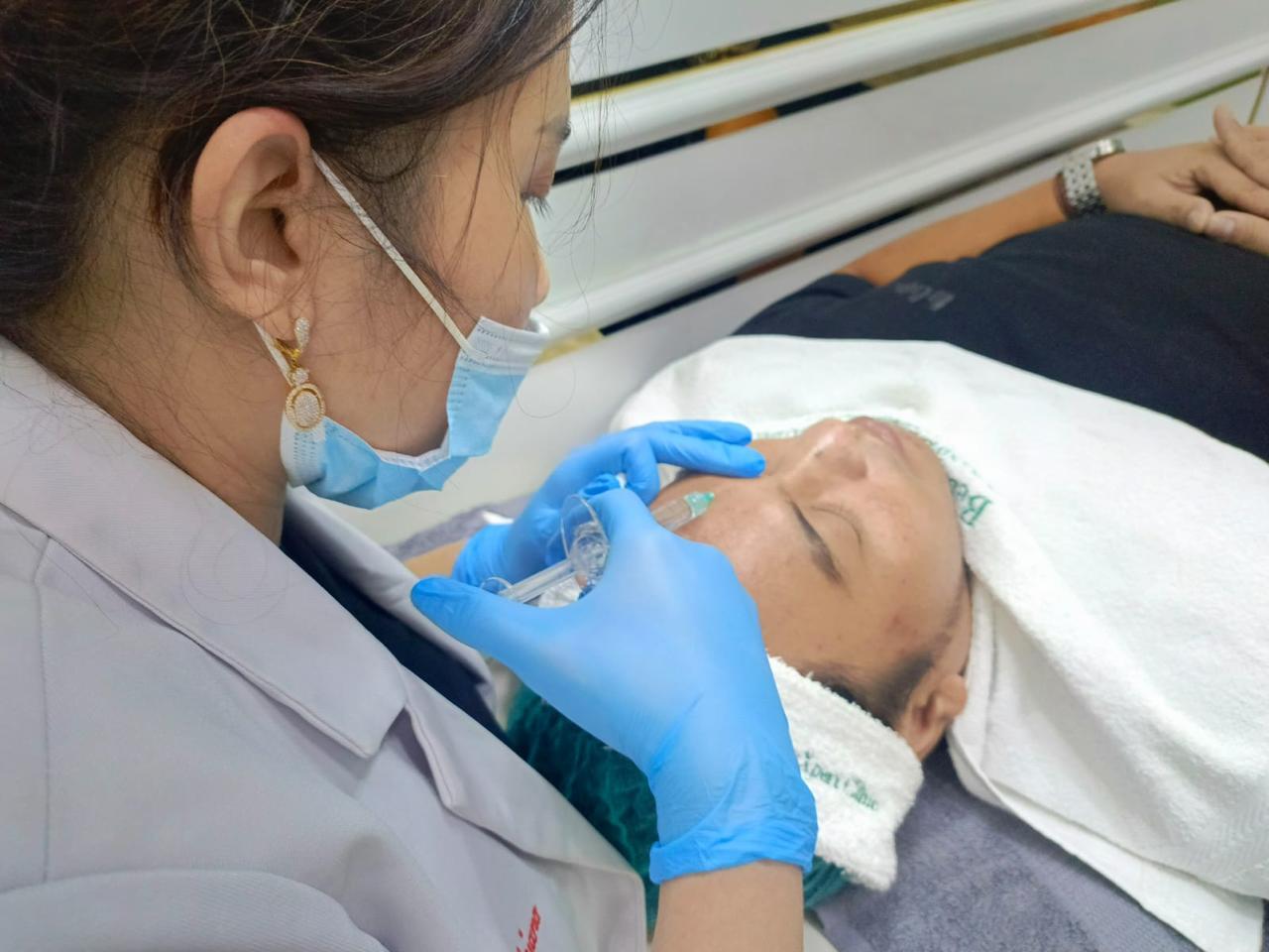 AWET-MUDA-Perawatan-skin-booster.jpg