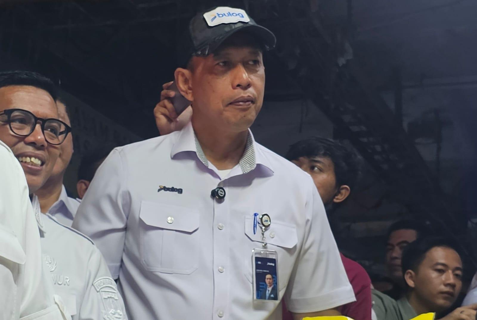 Ahmad-Rizal-Ramdhani-Bulog-sidak-pasar.jpg