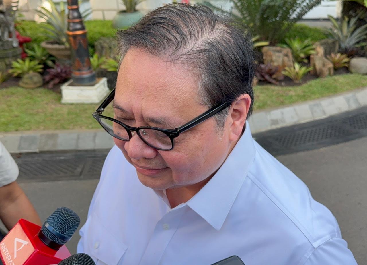 Terlemah Sepanjang Masa, Rupiah Hari Ini Anjlok Rp17.105, Airlangga: Mata Uang Lain juga Melemah