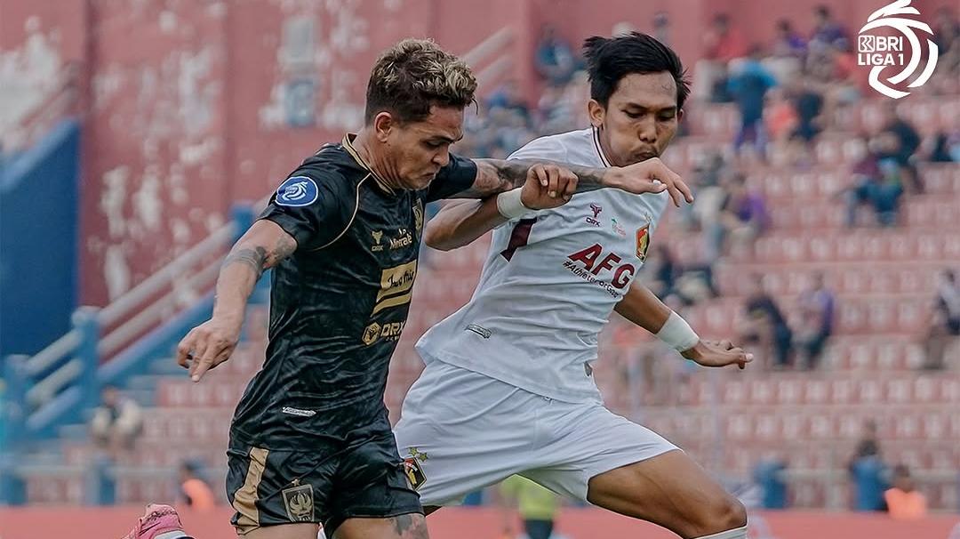 Aksi-penyerang-PSIS-Semarang-Gali-Freitas-saat-melawan-Persik-Kediri.jpg