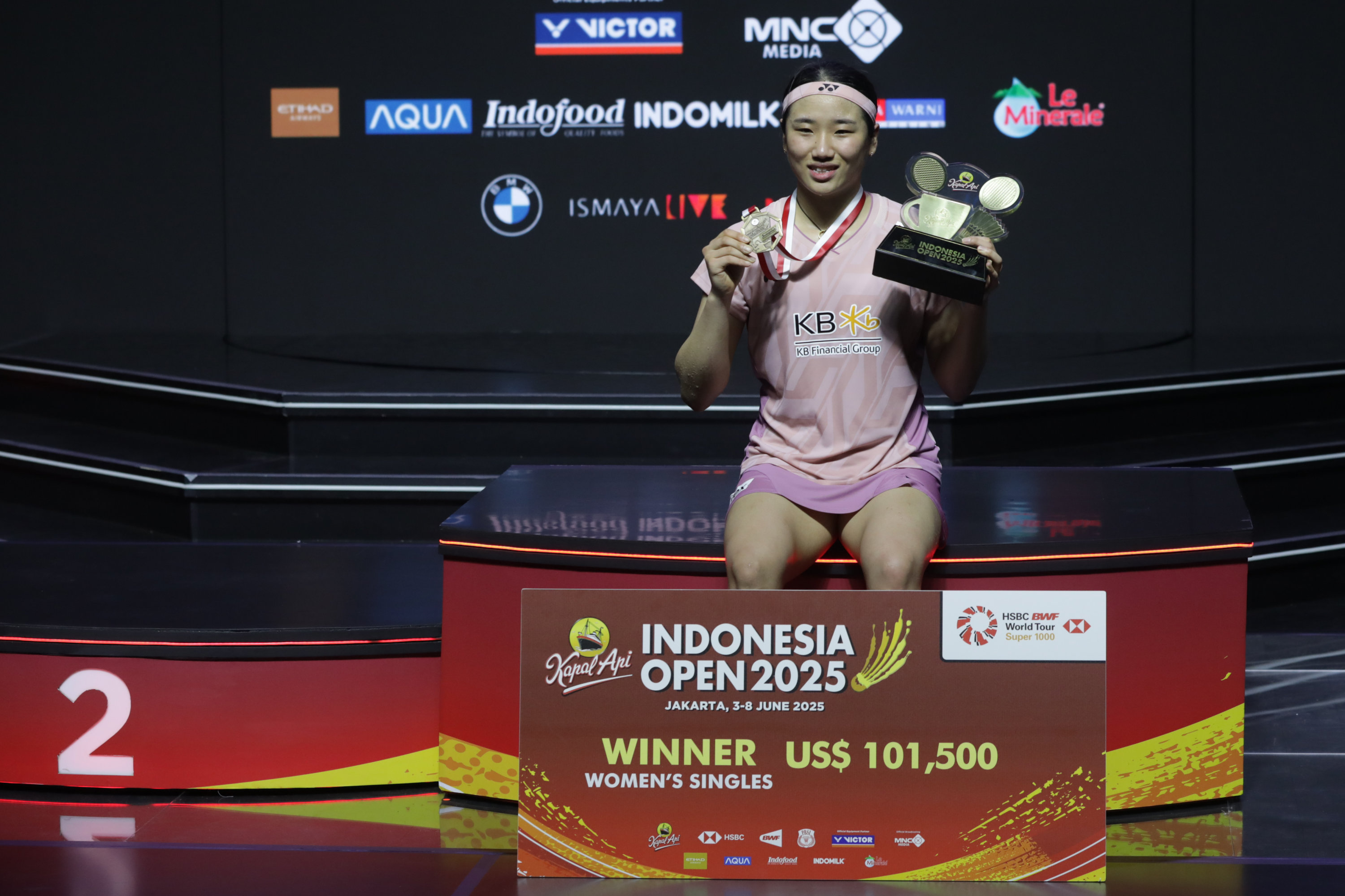 An-Se-Young-Juara-Tunggal-Putri-Indonesia-Open-2025_20250608_202658.jpg