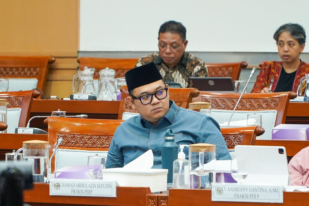 Anggota-DPR-RI-Fraksi-PDI-Perjuangan-Muhamad-Abdul-Azis-Sefudin-90.jpg