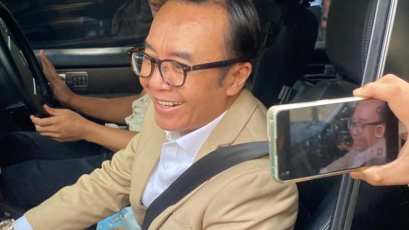 Sempat Ogah Balikan, Dearly Djoshua Kini Siapkan Makanan untuk Ari Lasso