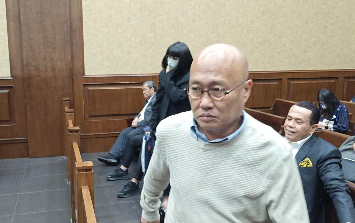 Ariyanto-Bakri-saat-memasuki-ruang-sidang-3210.jpg