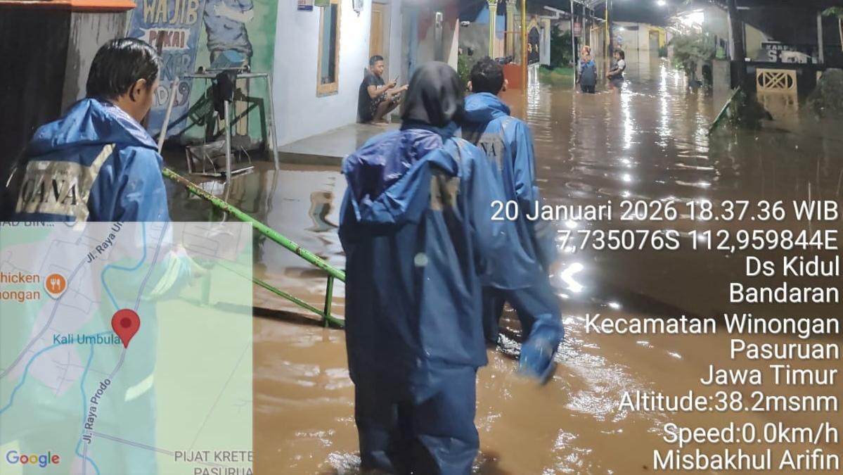 BANJIR-PASURUAN-TAGANA-KEMENSOS.jpg