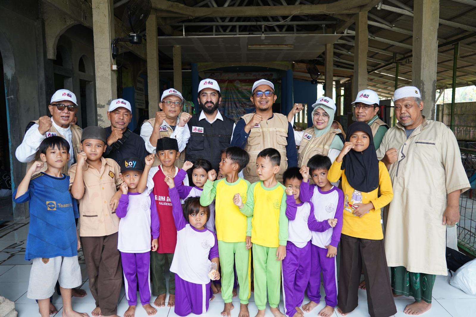Meski Didik Generasi Bangsa, Banyak Guru Pelosok Belum Sejahtera