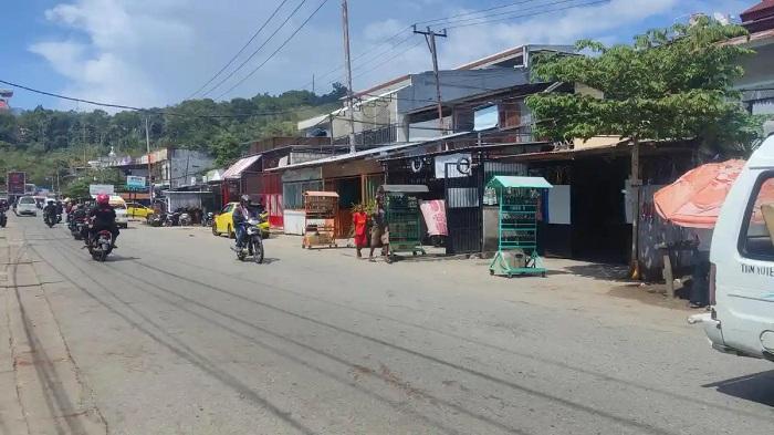 Pedagang BBM Eceran di Kendari Naikkan Harga, di Jayapura Takut Kehilangan Pelanggan