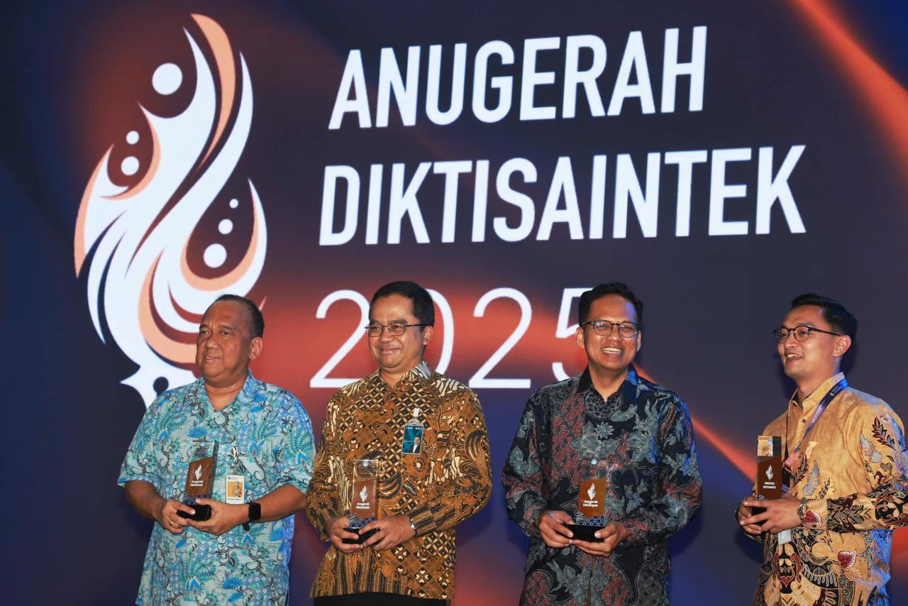 BNI Raih Penghargaan Mitra Strategis Kampus Digital pada Anugerah Diktisaintek 2025