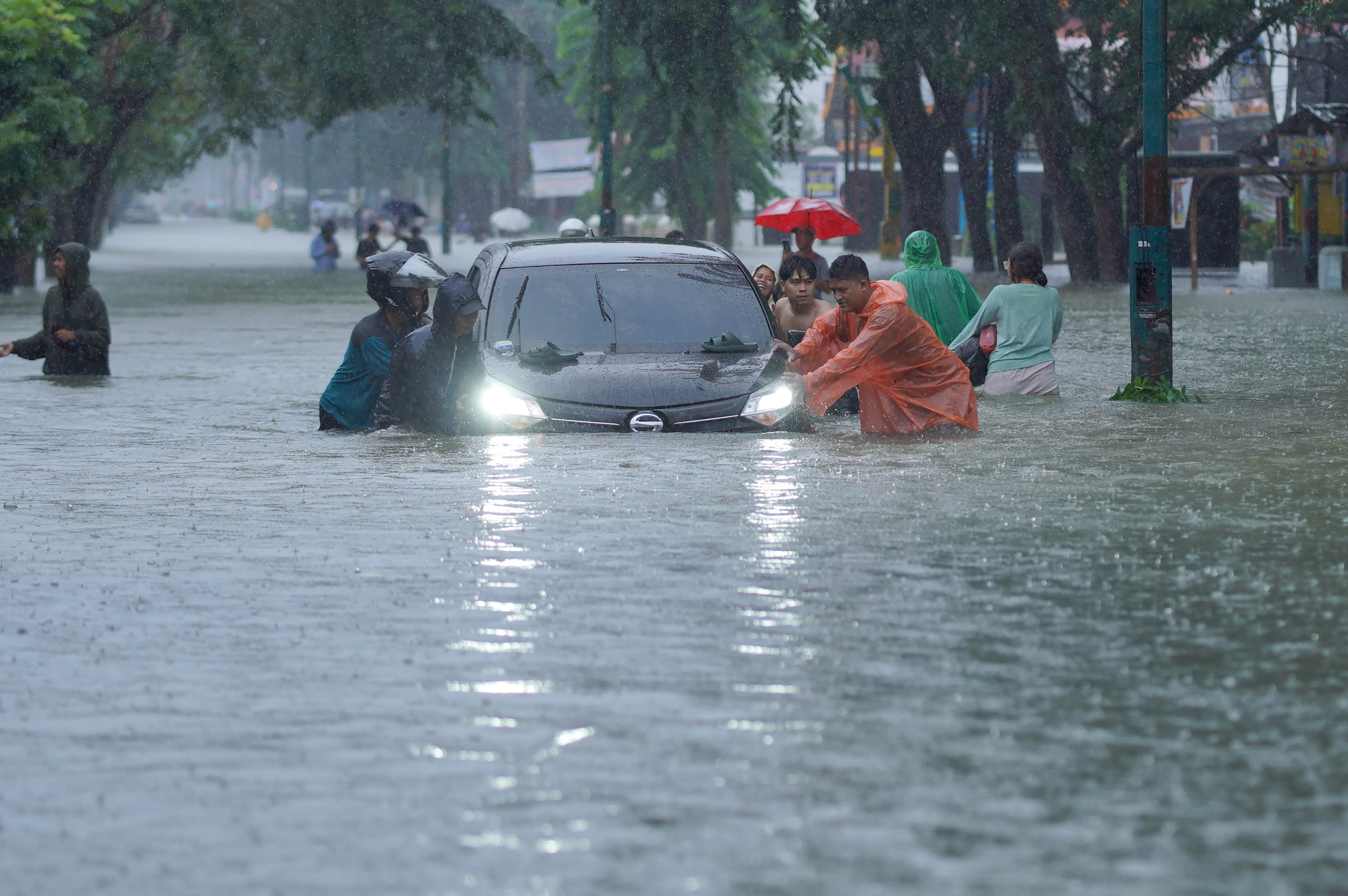 Update Hasil Operasi SAR Banjir-Longsor di Sumut: 4.366 Jiwa Selamat, 244 Meninggal, 211 Hilang