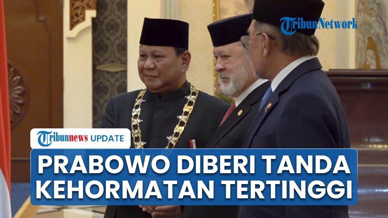 Berbeskap-Melayu-Prabowo-Diberi-Penghargaan-Darjah-Kerabat-Johor-Yang-Amat-Dihormati-dari-Malaysia.jpg
