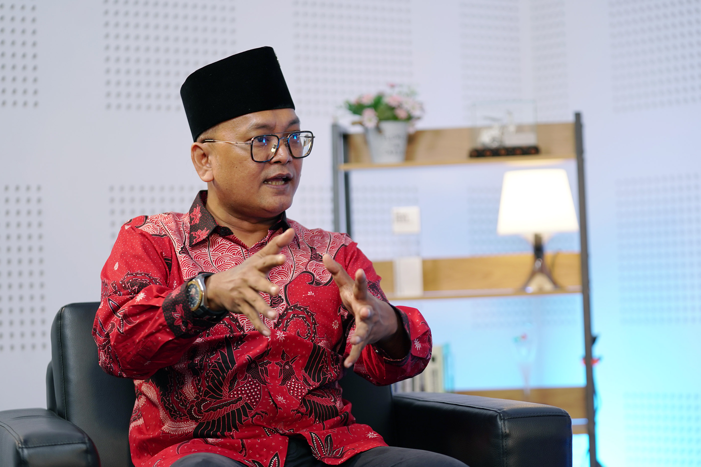 Bincang-Bersama-Juru-Bicara-PDIP-Guntur-Romli_20250114_192229.jpg