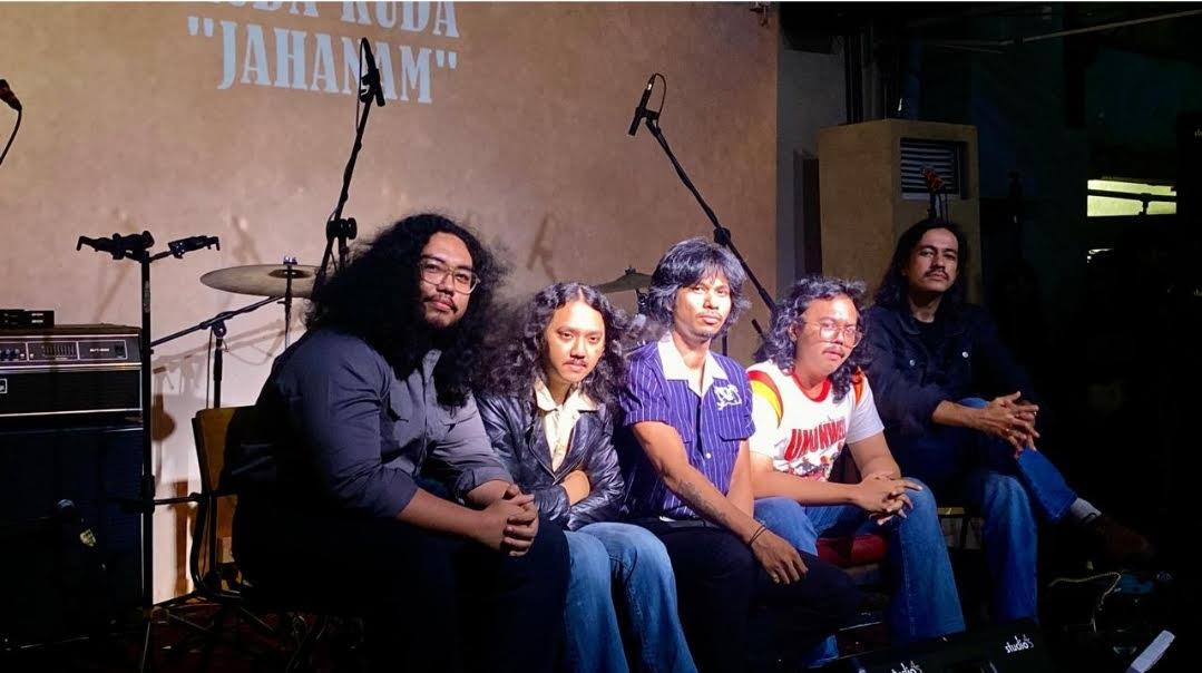 Black Horses Gandeng John Paul Patton Jadi Produser di Album Jahanam, Minimalis tapi Tetap 'Jahat'