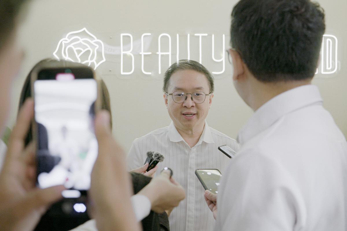 CEO-Beauty-World-Indonesia-Efendi-Tan.jpg